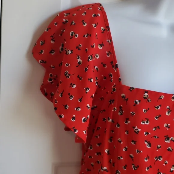 Sienna Sky women's S Red dress with button and ruffle detail - Picture 4 of 10